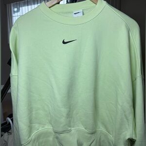 Nike Crewneck Size Large